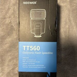 Neewer TT560 Speedlite Flash - Black